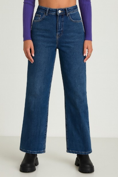 Picture of Classic straight-leg jeans