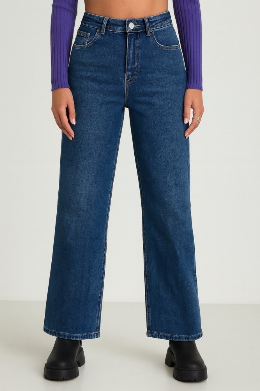Picture of Classic straight-leg jeans