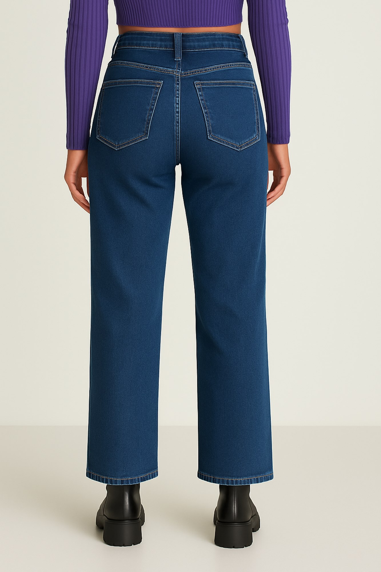 Picture of Classic straight-leg jeans