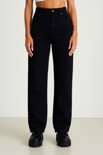 Picture of Straight-leg high-waisted jeans
