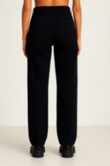 Picture of Straight-leg high-waisted jeans