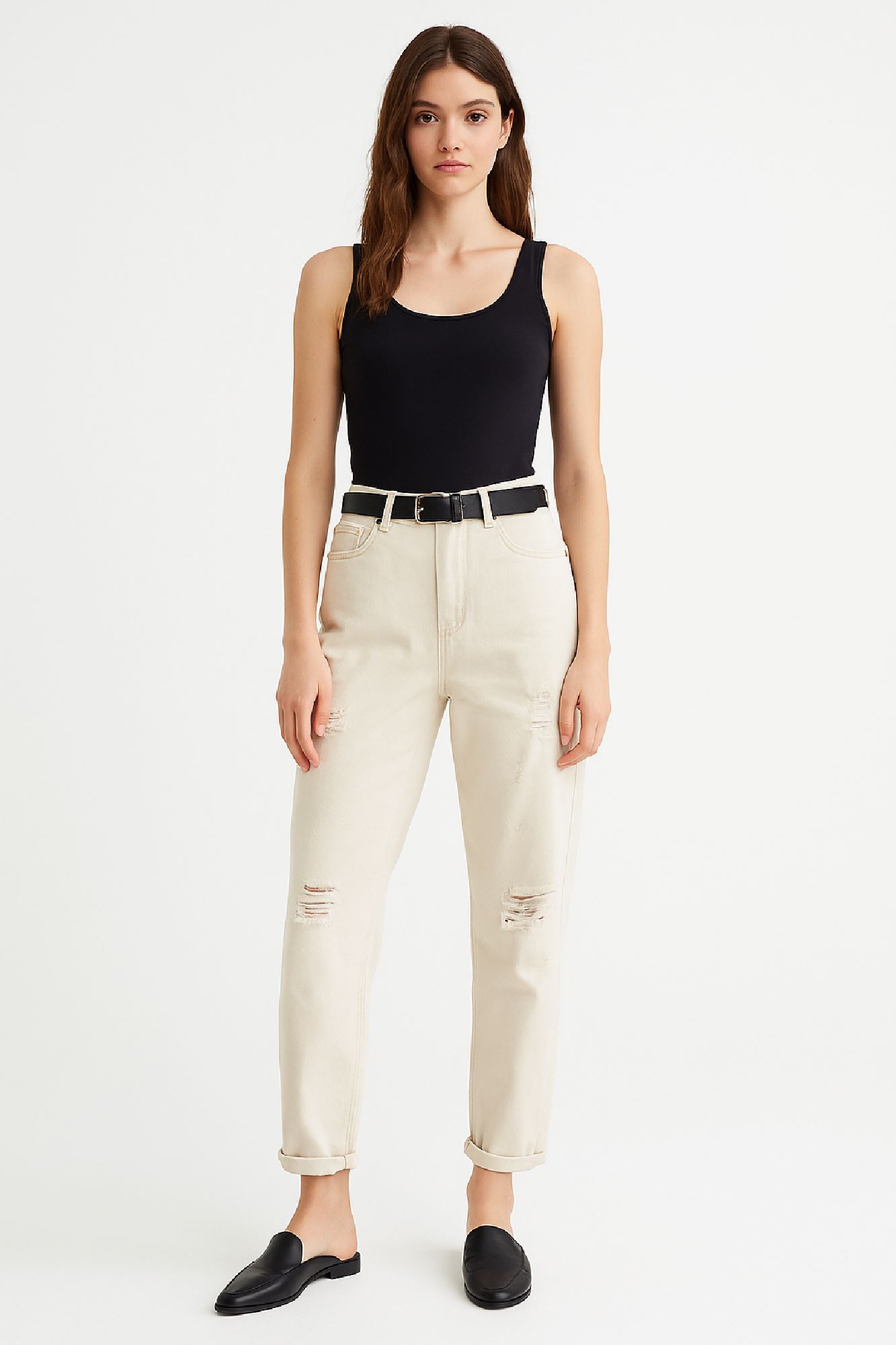 Picture of High-Waisted Mom-Fit Pants with Ripped Detail